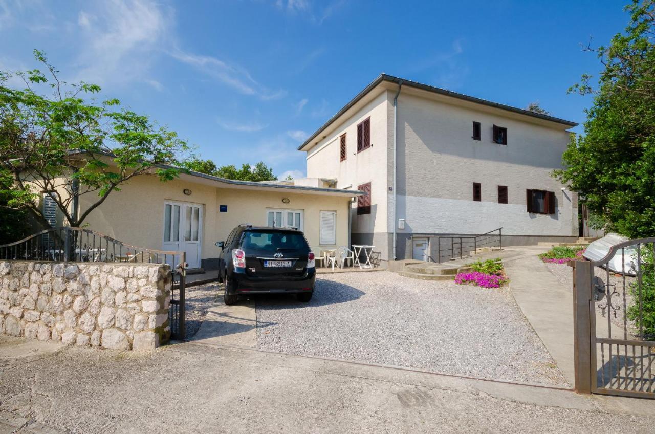 Apartments Branimir Novi Vinodolski Exterior foto